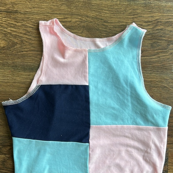 Colorblock Sleeveless Crop Top | Crop Top | Colorblock - Picture 2 of 3